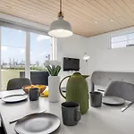 Dom wakacyjny Mattheus - 900m From The Sea By Interhome