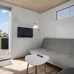 Dom wakacyjny Mattheus - 900m From The Sea By Interhome Bøtø By