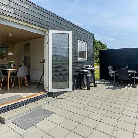 Dom wakacyjny Mattheus - 900m From The Sea By Interhome *